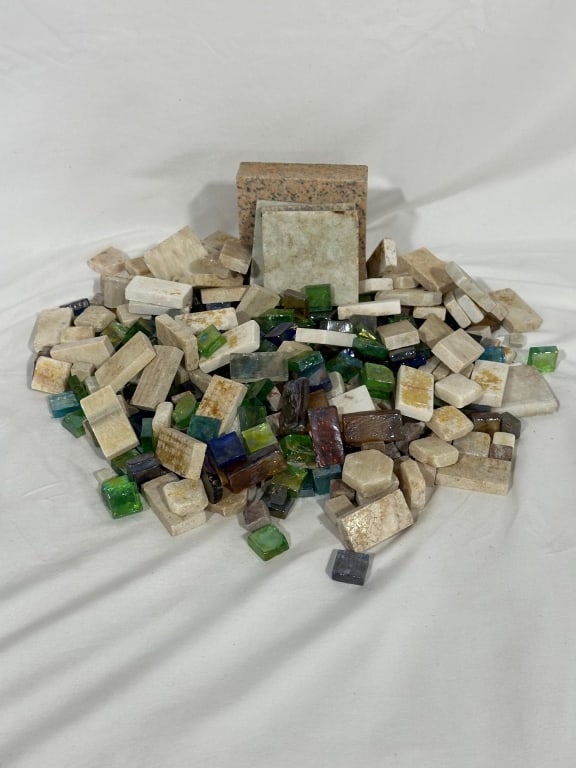 Assorted Stone and Glass Tiles: Assorted Stone and Glass Tiles. Sizes and Shapes Vary. Photos Are Considered Part Of The Description And Condition. 350-46,47.