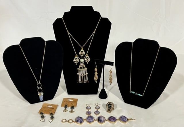 Assorted Beaded and Natural Stone Jewelry (1 of 10)