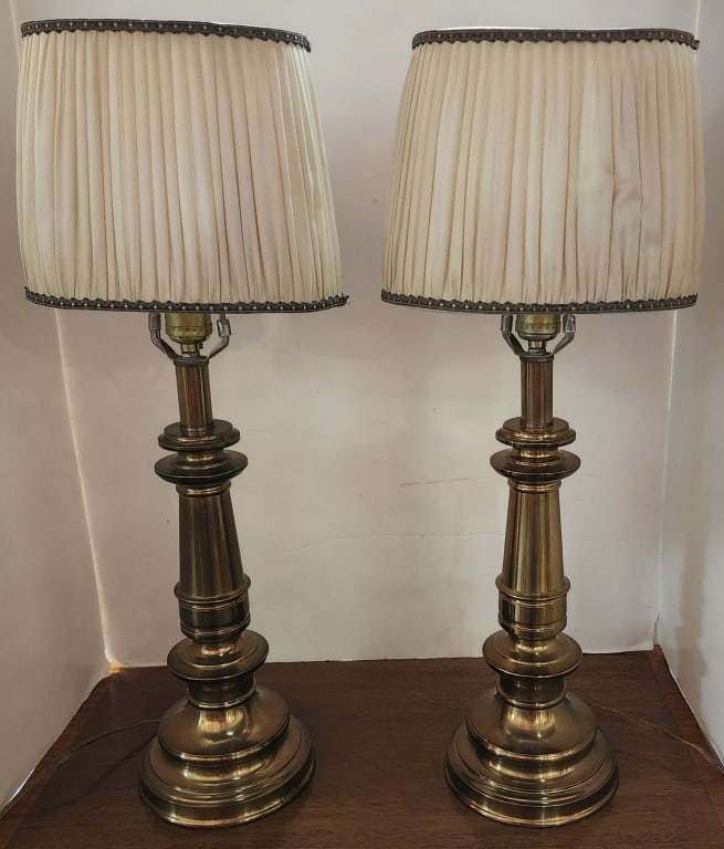 Pair of Stiffel Style Brass Table Lamps (1 of 3)