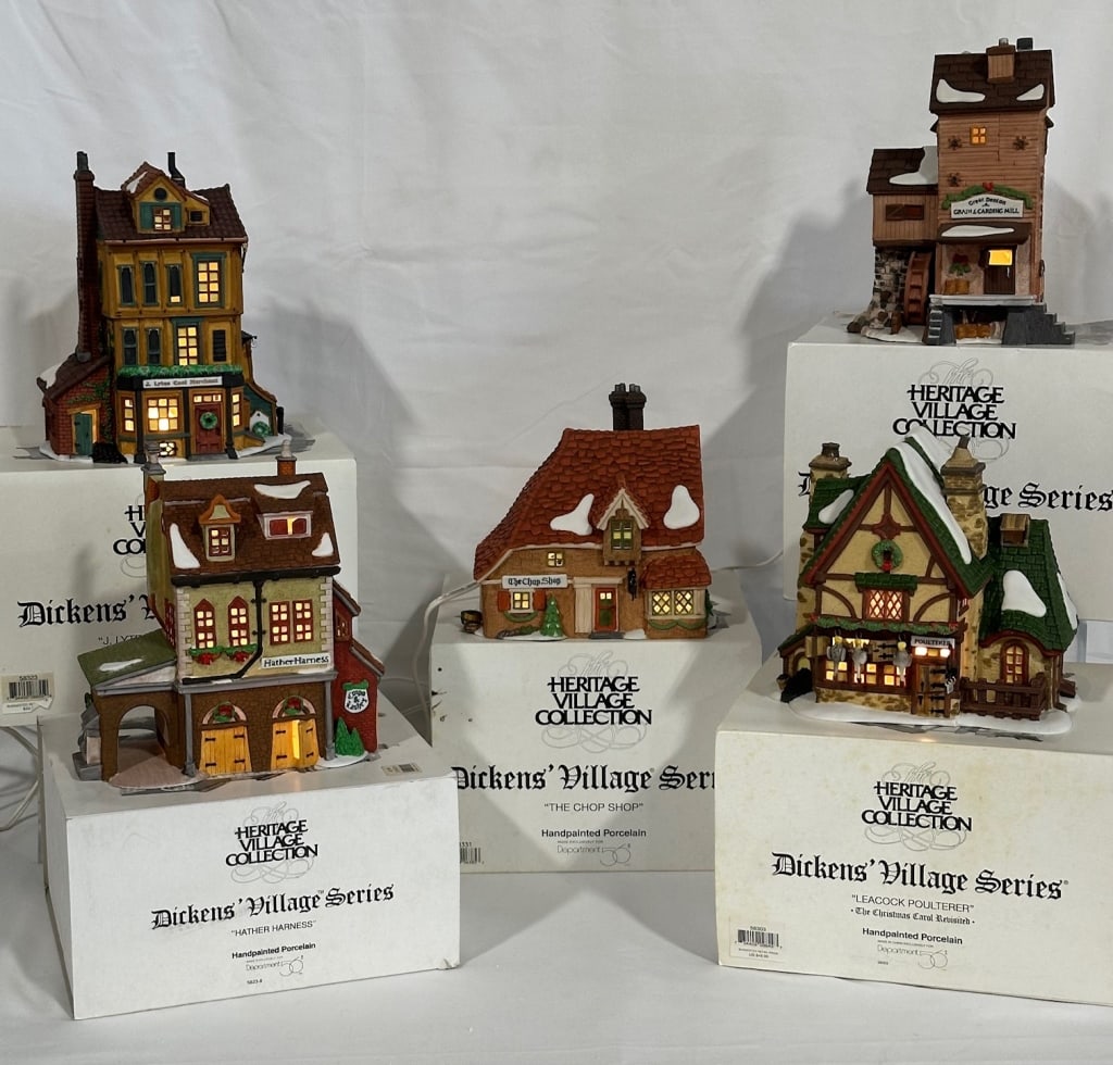 Department 56 Heritage Village Collection (1 of 7)