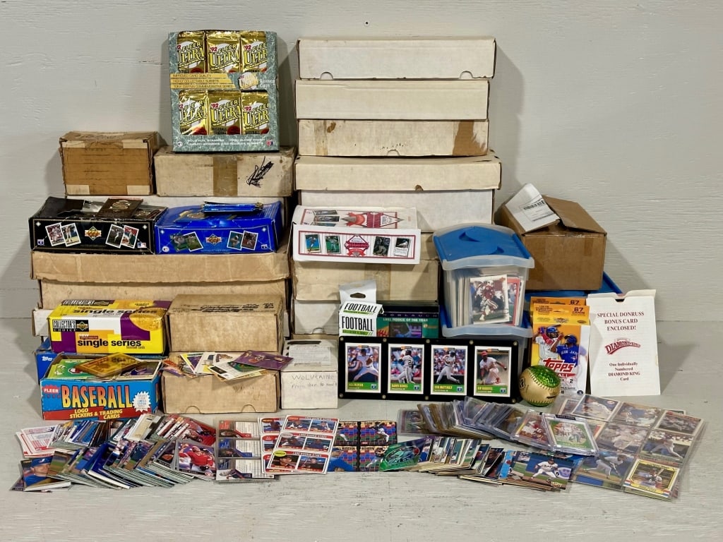 Large Assortment of Collector's Sports cards (1 of 19)