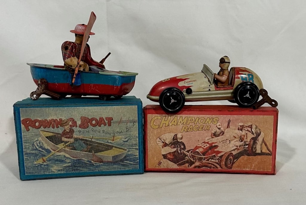 Pair Of Vintage Wind Up Tin Toys Auction