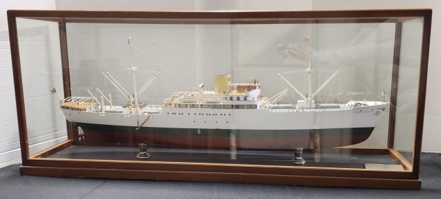 Complete Ship Model  of "Ms. Pacific Express"  Motor Fruit Carrier In Display Case (1 of 12)