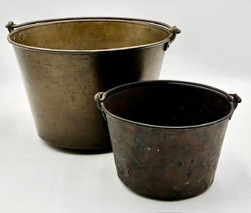 Pair of Antique H.W. Hayden Copper Pots: Pair of Antique H.W. Hayden Copper Pots. *Small Pot with Handle - approx. 6"H x 8.5" diameter. *Large Pot with Handle - approx. 8.5"H x 14" diameter. Photos Are Considered Part Of The Description