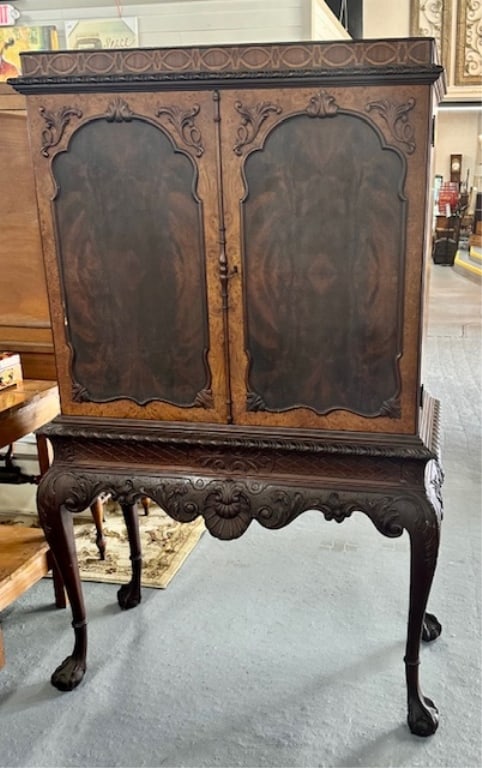 Berkey & Gay Furniture Wood China Cabinet (1 of 15)