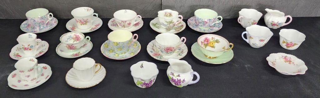 Collection of Vintage Shelley Tea Cups & Saucers: Collection of Vintage Shelley Tea Cups & Saucers. Fine Bone China England. 31 total pieces. 12 separate matching cups and saucers plus extra. Sizes and Patterns vary. In great condition - no chips, cr