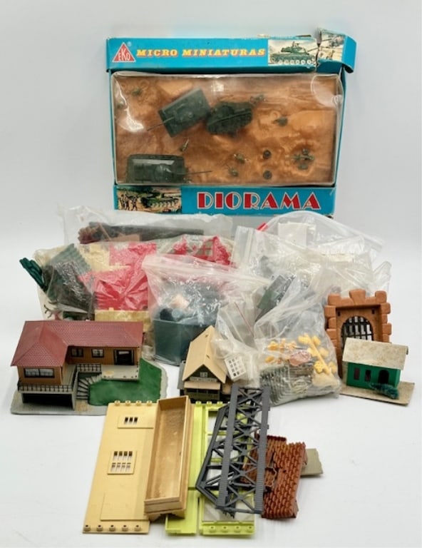 Assorted Model Sets and Pieces (1 of 20)