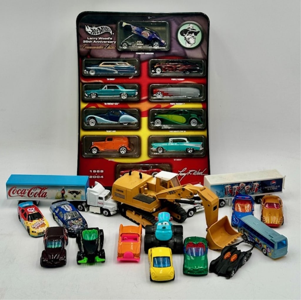 Assorted Die Cast Cars (1 of 14)