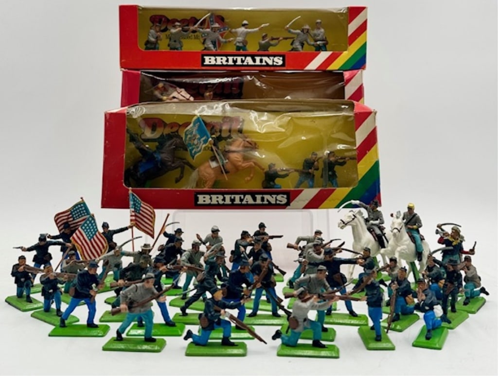 Large Assortment Britains Civil War Soldiers (1 of 13)