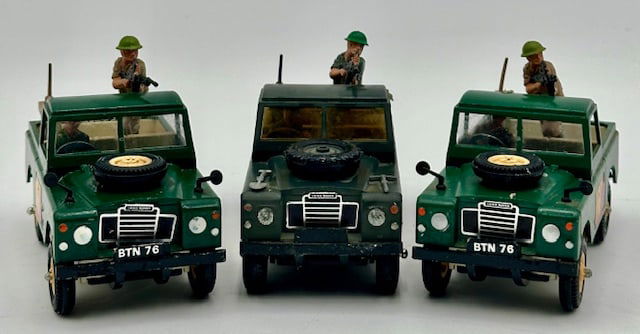 3pc Britains Land Rover (1 of 8)