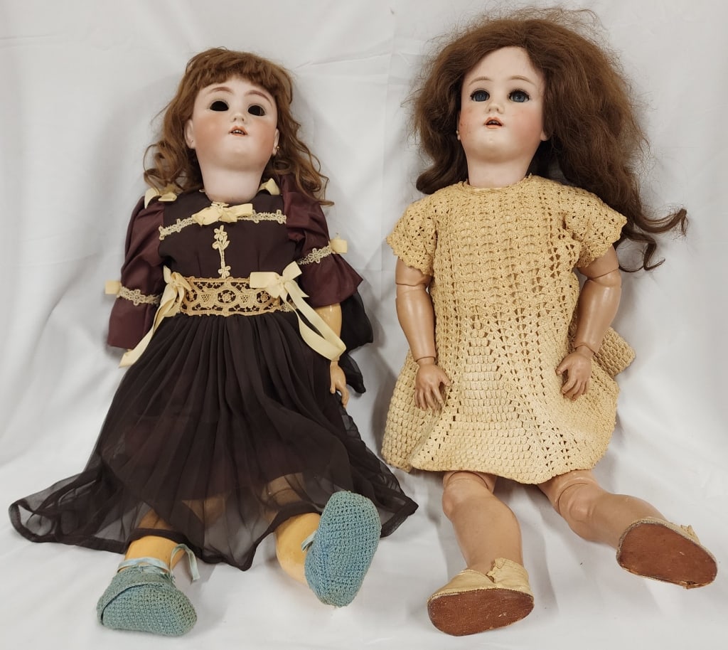 Pair of Heinrich Handwerck Dolls (1 of 7)