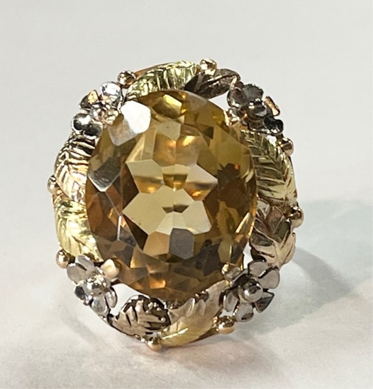 14k Black Hills Gold Ring - 11.1G TW (1 of 9)