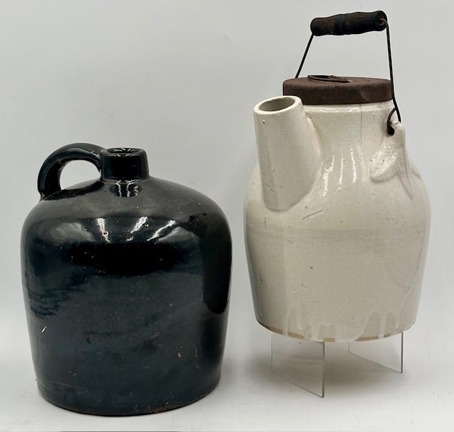 Pair of Vintage Stoneware Jugs (1 of 15)