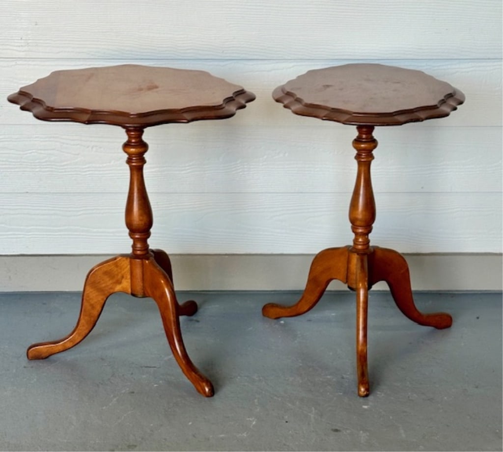 Pr. Of Vintage Scalloped Tilt Top Side Tables (1 of 12)