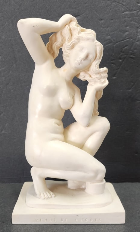 G. Ruggeri Venus of Rhodes Kneeling Aphrodite (1 of 9)