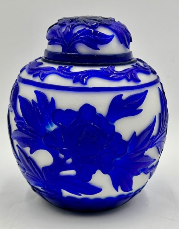 Gorgeous Blue & White Peking Ginger Jar (1 of 9)