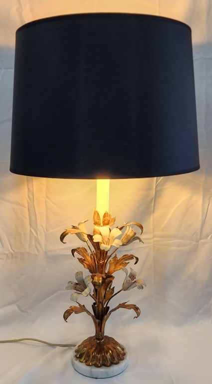 Vintage Italian Tole Painted Lily Table Lamp (1 of 4)