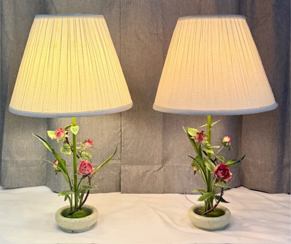 Pr. Vintage Tole Painted Floral Table Lamps (1 of 13)