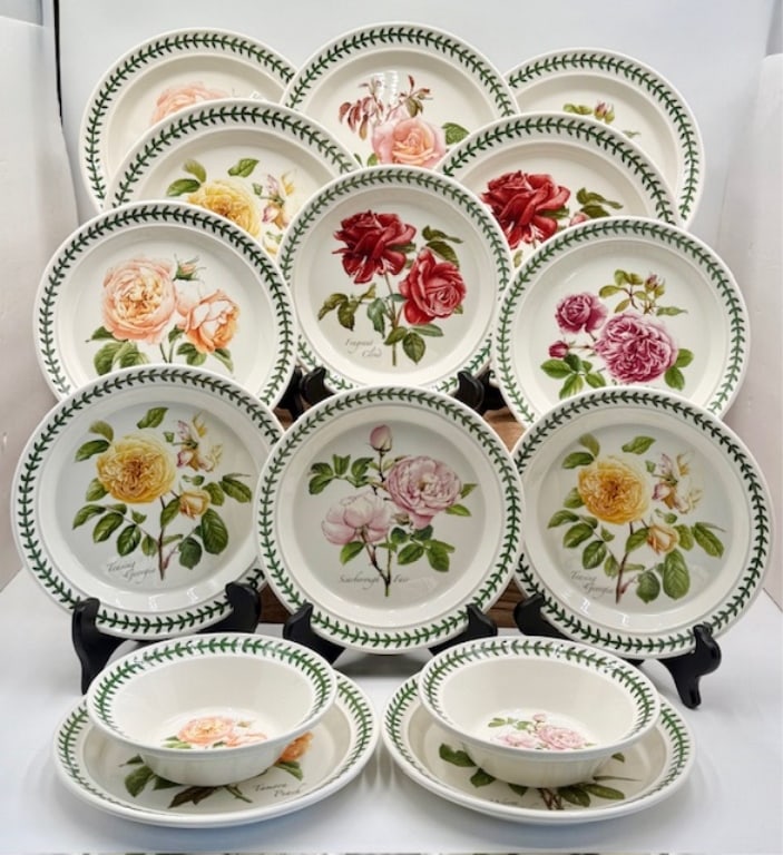 Collection Portmeirion Rose Garden Plates & Bowls: Beautiful assortment of Portmeirion Rose Garden plates and bowls. Set includes (5) 10.5" dinner plates, (8) 8.5" plates, & (2) 6.5" bowls. Some crazing present on some plates. Photos are considered pa