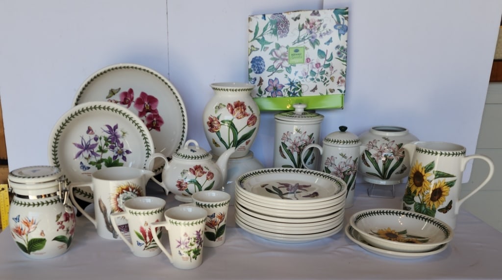 Assorted Portmeirion Botanic Garden Dinnerware (1 of 10)
