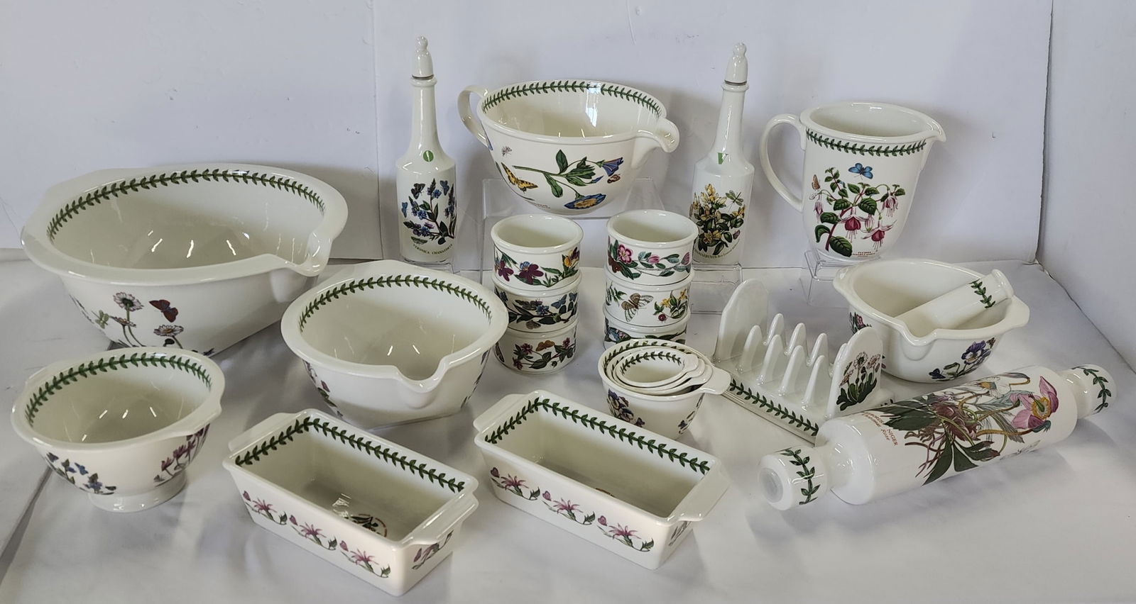 Large Portmeirion Botanic Garden Collection (1 of 13)