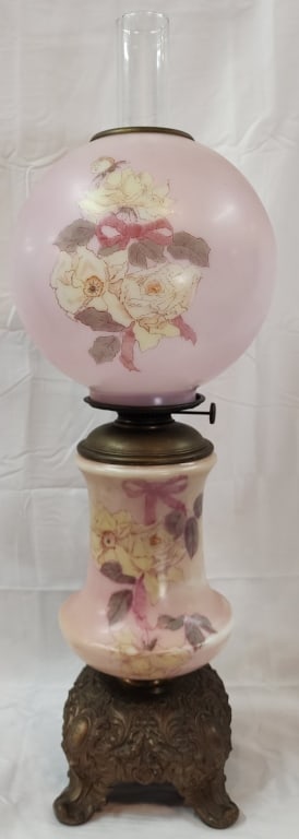 Beautiful Hand Painted Floral Banquet Oil Lamp: Beautiful hand painted floral banquet oil lamp. Brass base and insert. Approximately 28"h. Photos are considered part of the condition and description. 606-17