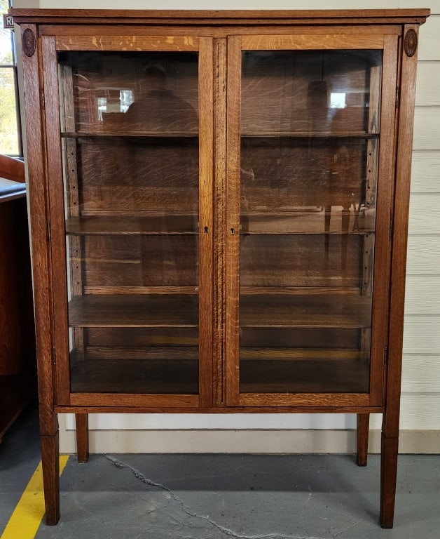Antique Rome Furniture Co. Glass Front Cabinet (1 of 9)