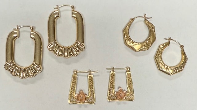 3 Sets of 14k Earrings - 10.4g (1 of 11)