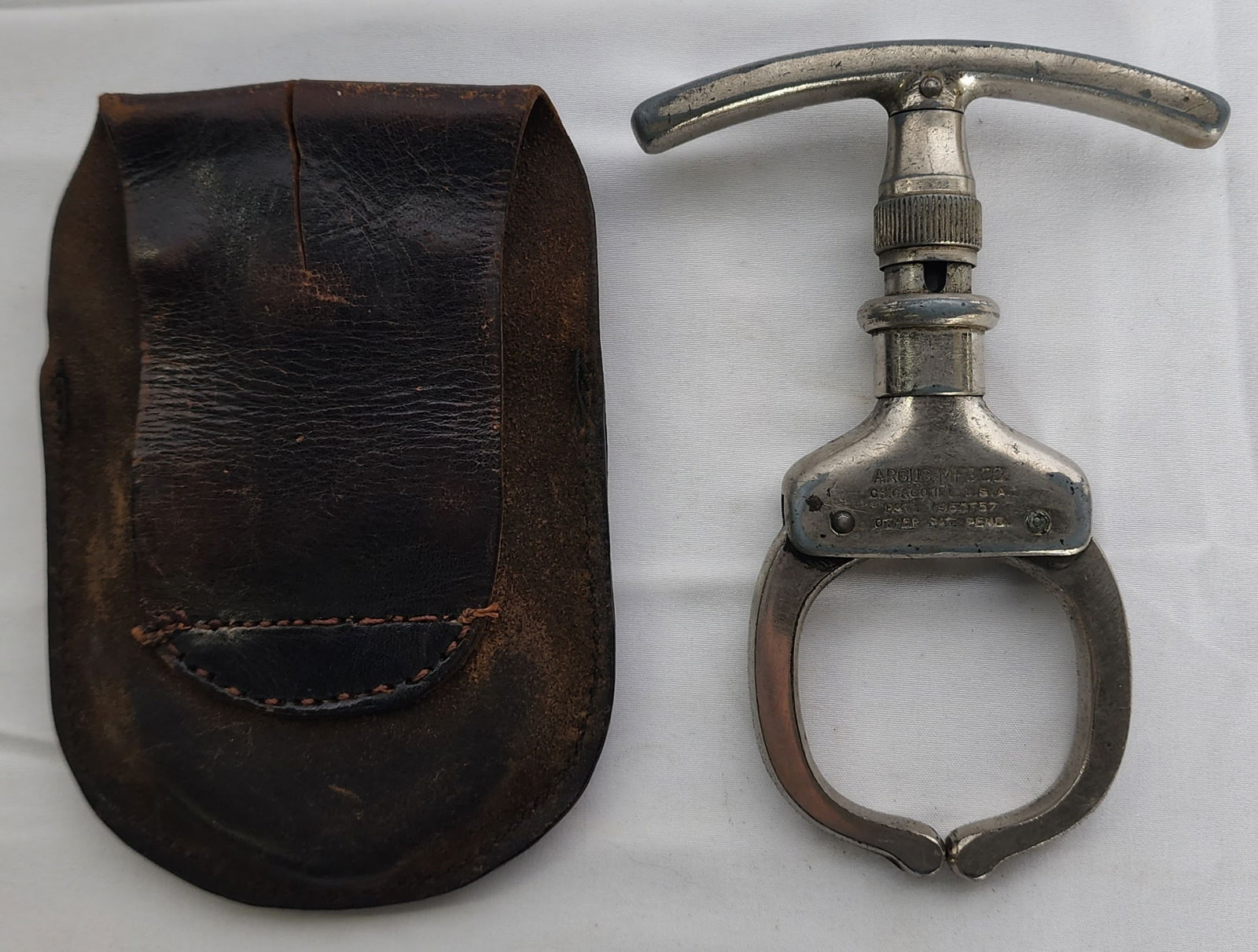 Vintage Argus Iron Claw Handcuff w/Leather Case