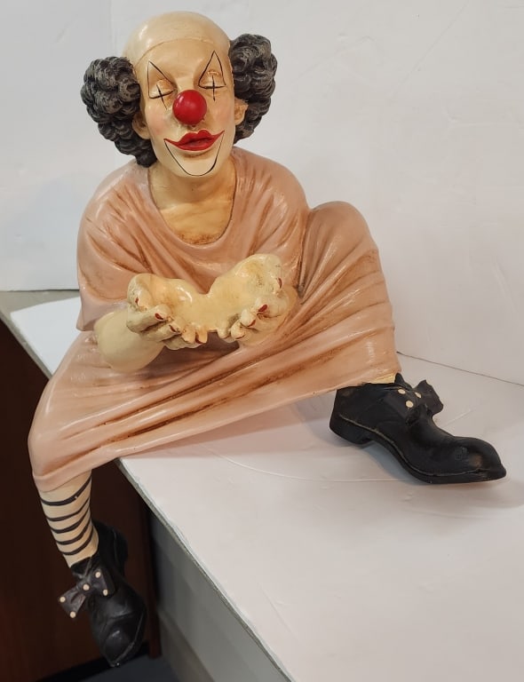 Signed Jun Asilo Begging Circus Clown Figure (1 of 8)
