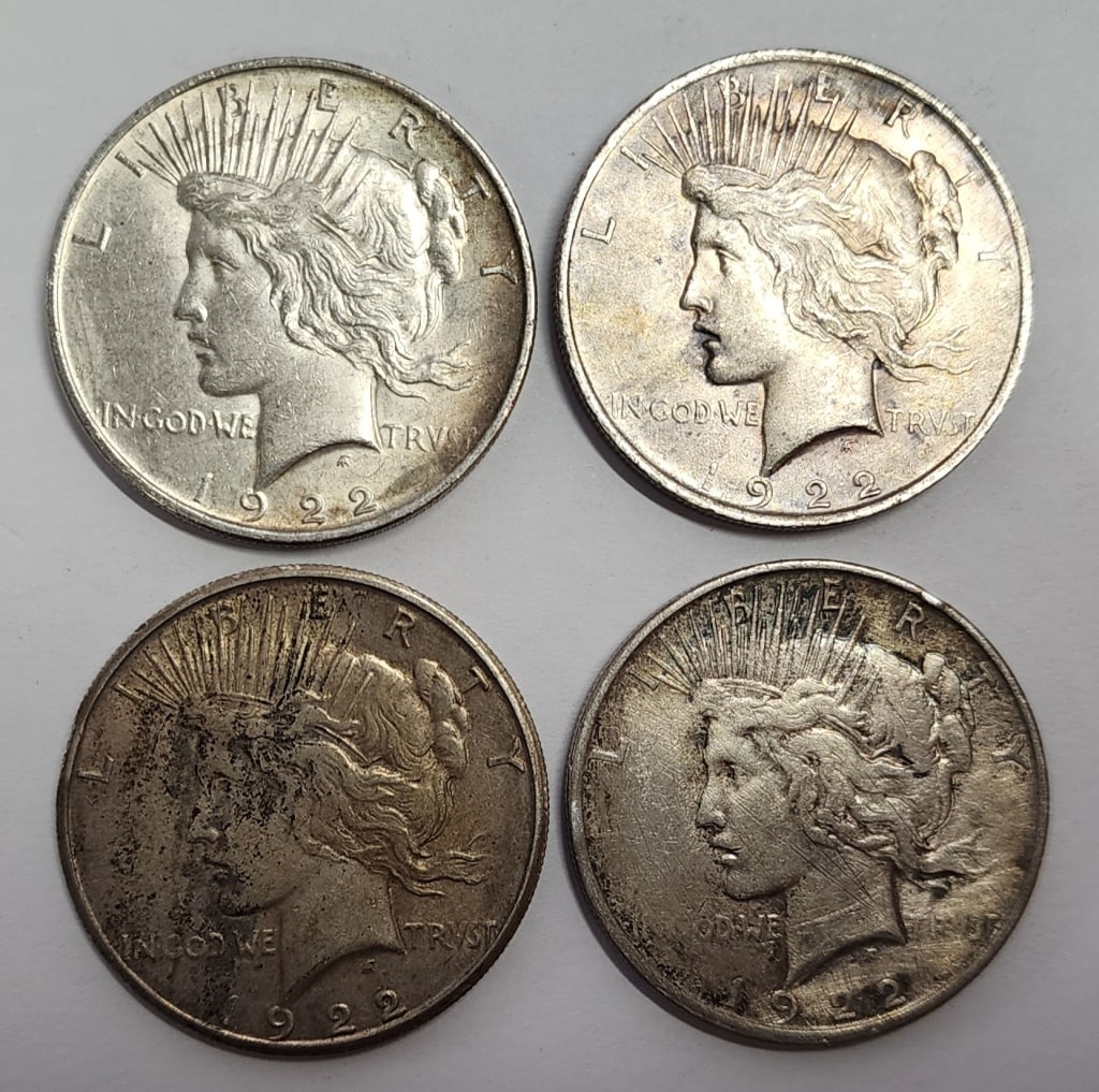 (4) 1922 Silver Peace Dollars (1 of 9)