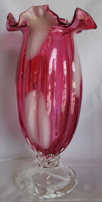 Beautiful Cranberry Hand Blown Art Glass Vase (1 of 7)