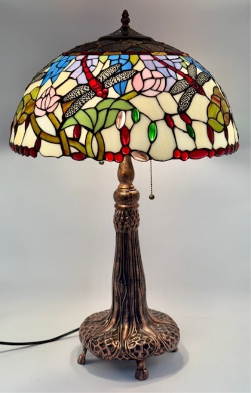 Gorgeous Tiffany Style Dragonfly Table Lamp (1 of 9)