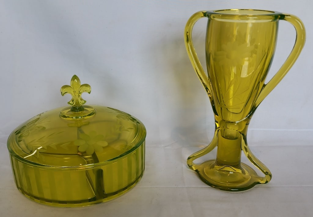 Pair or Uranium Glass Collectibles (1 of 6)