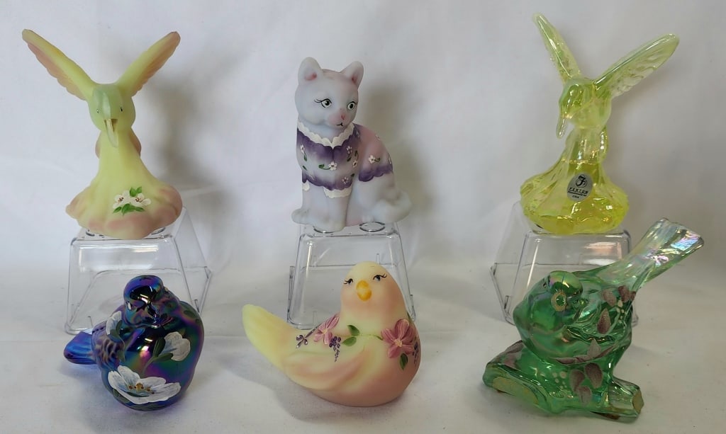 6 Hand Painted Fenton Art Glass Animals (1 of 9)