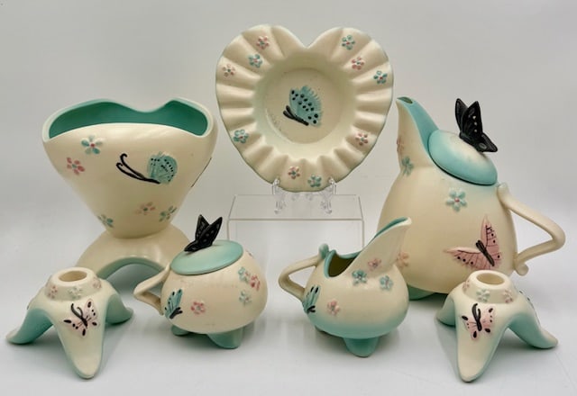 Vintage Cream & Butterfly Hull Pottery Collection (1 of 20)
