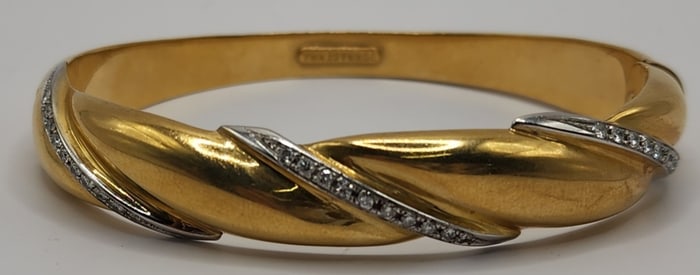 18k Bangle Bracelet with Diamond Accents - 26g TW