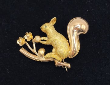 18k Yellow & Rose Gold Squirrel Brooch - 5.8g