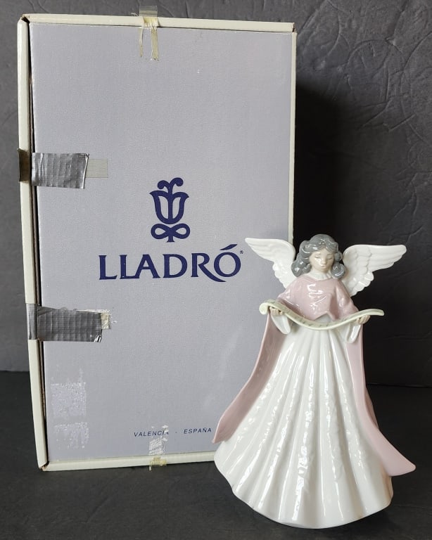 Beautiful Lladro Porcelain Angel Tree Topper (1 of 8)