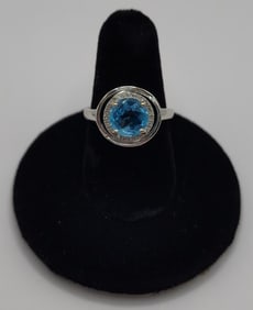 14k White Gold Blue Topaz (?) Ring - 3.3g TW