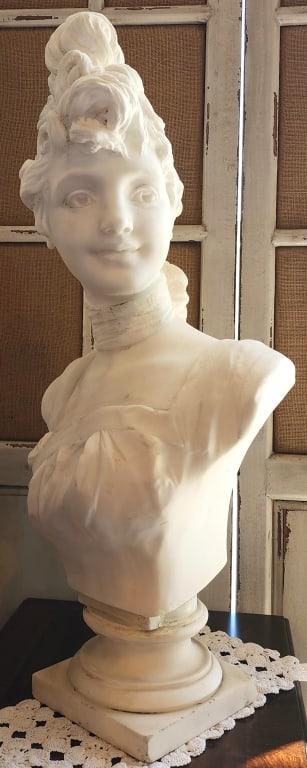 Vintage Italian Marble Female Bust (1 of 7)