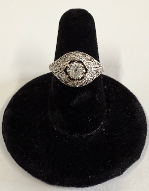 Vintage 18k Diamond Filigree Ring - 3.3g TW (1 of 8)