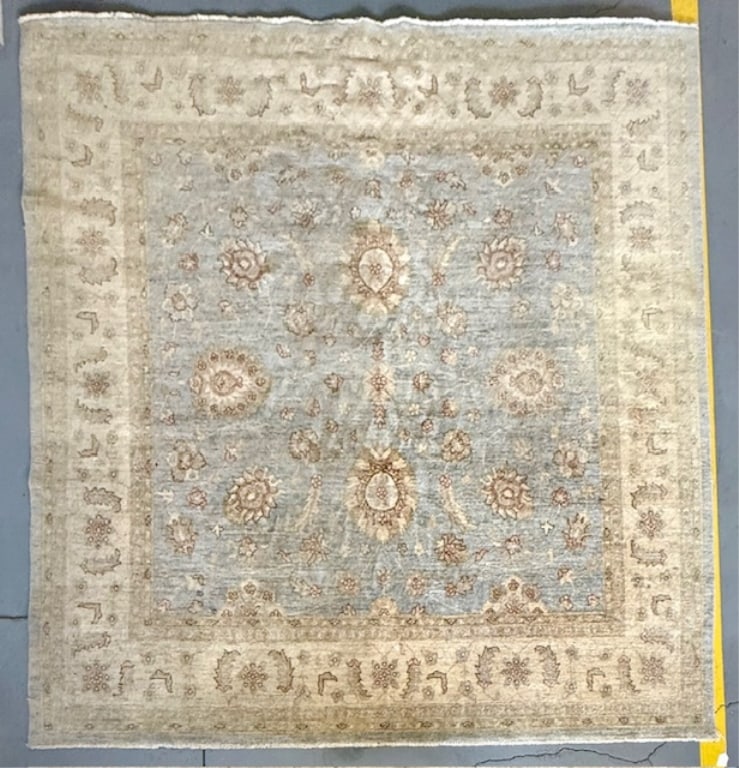 Large Square Traditional Area Rug (1 of 7)