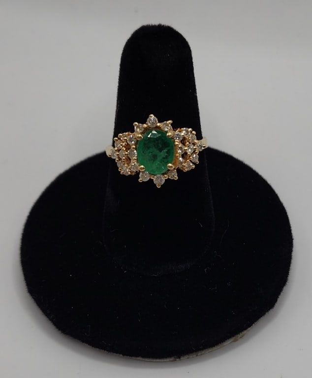 14k Emerald and Diamond Ring - 4.5g TW (1 of 7)