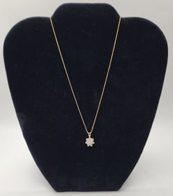 Beautiful 14k 8 Diamond Pendant on Chain - 2.6g TW