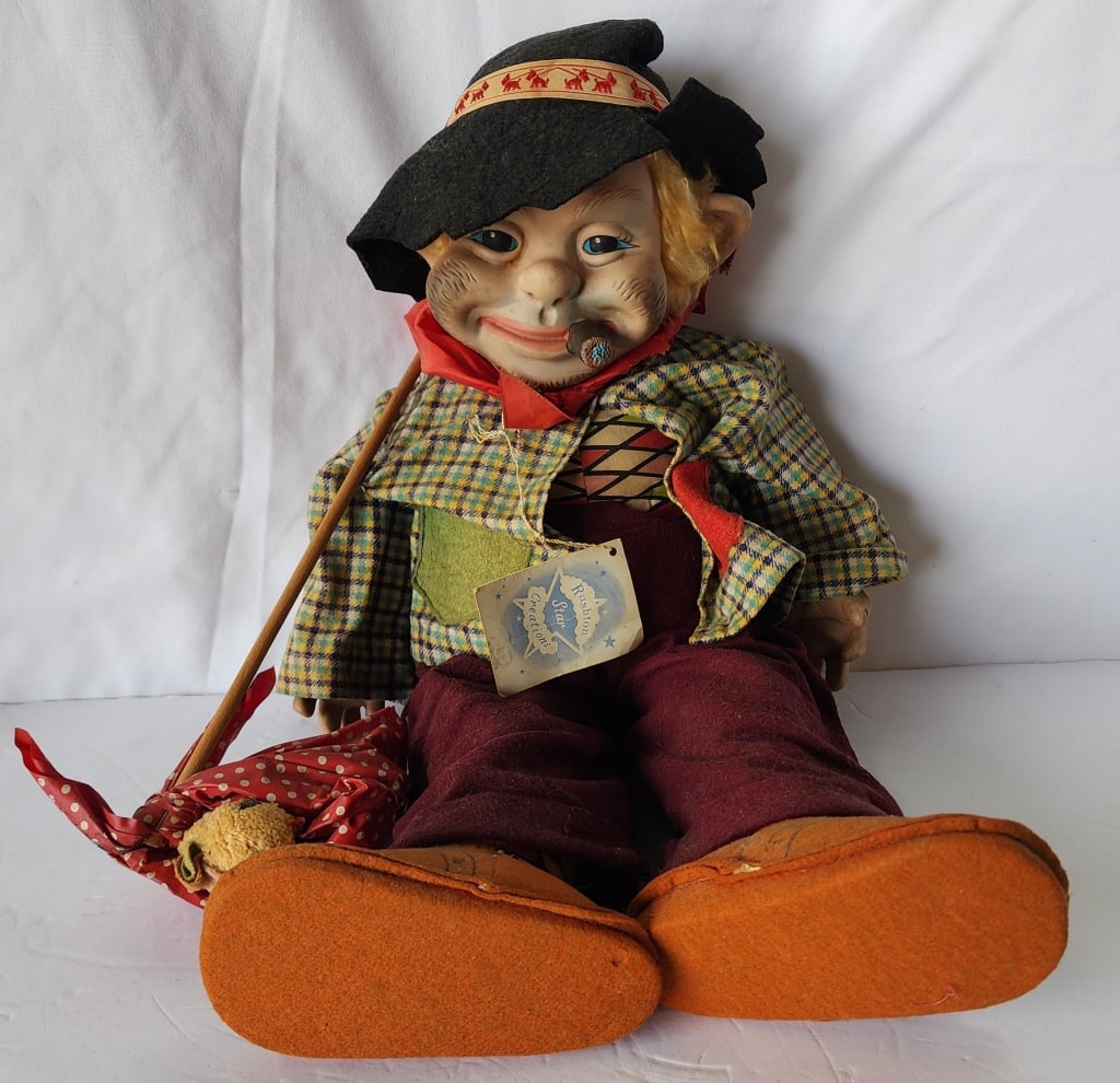 Vintage Rushton Star Creation Hobo Doll With Cigar: Vintage Rushton Star Creation hobo doll with cigar. Doll features rubber hands and face. In good condition. Approximately 22". Photos are considered part of the condition and description. 819-11