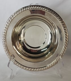 Wallace Sterling Silver Candy/Nut Bowl - 8.14oz
