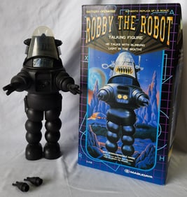Masudaya Robbie the Robot Talking Model Kit