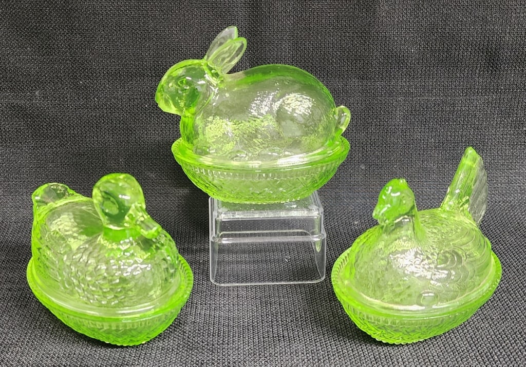 Westmoreland Uranium Glass Trinket Dishes (1 of 6)