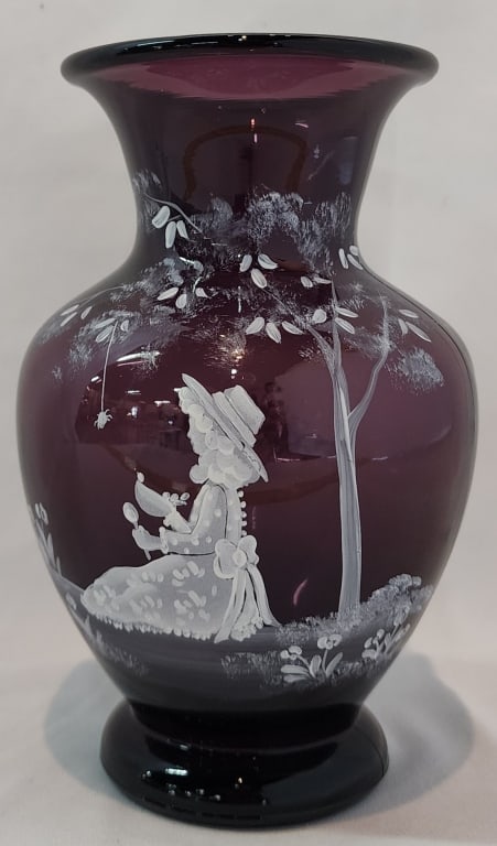 Fenton Mary Gregory Style Little Miss Muffet Vase (1 of 8)